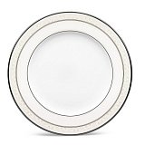 Тарелка десертная Noritake "Монтвейл, платиновый кант" 16,5см