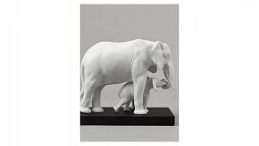 Фигурка Lladro Показывая путь, белые слоны 36х29 см, фарфор