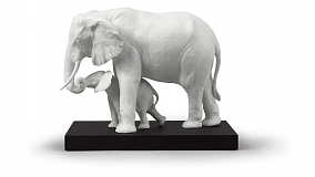 Фигурка Lladro Показывая путь, белые слоны 36х29 см, фарфор